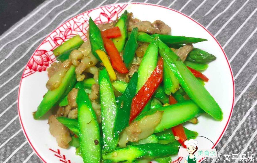 家常凉拌西兰花的做法:营养美味,简单易学